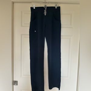 Figs Women’s Dark Harbor Kade Tall Cargo Scrub Pants - XS Tall